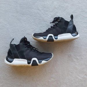 Li-Ning Samourai II Wade Series lightweight, lace-up basketball shoes
